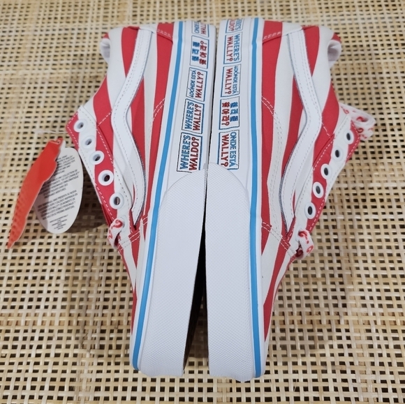Vans Old Skool, (Where's Waldo?) International Stripes, Unisex M5.5, W7, NWT - Picture 7 of 16